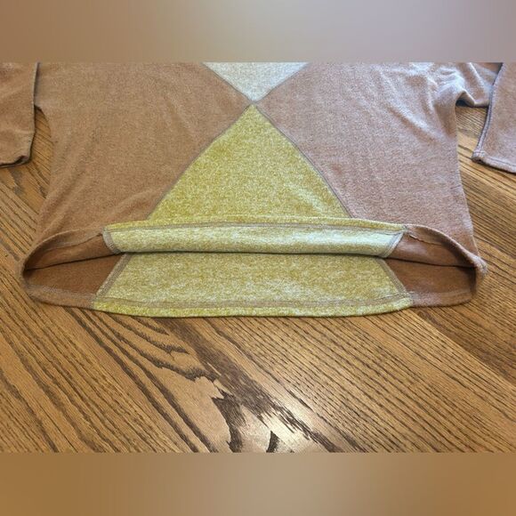 Easel Fall Modern Diagonal Color Block Soft Long Sleeve Sweater - Picture 6 of 15